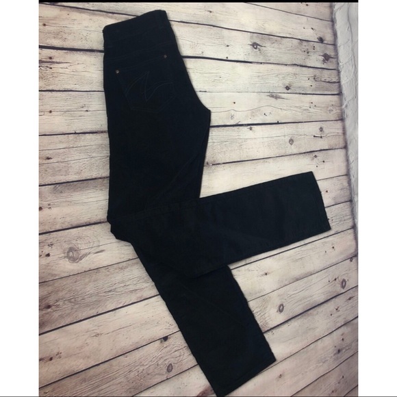 (NWT) Velvet feel slim fit pants - Picture 3 of 8